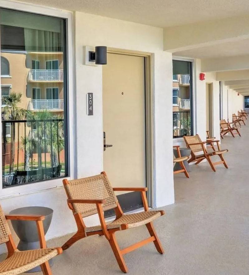 Daytona Beach boutique hotel with oceanfront accommodations and private balconies